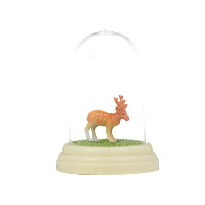 Medium christmas dome - deer on grass
